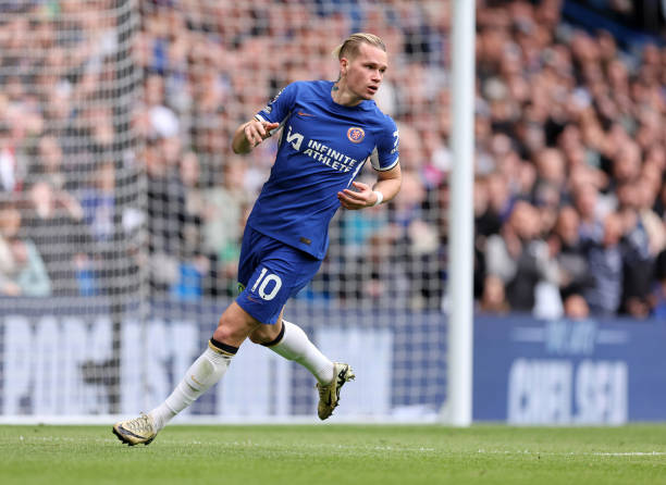 Còn hy vọng nào cho Mudryk ở Chelsea?