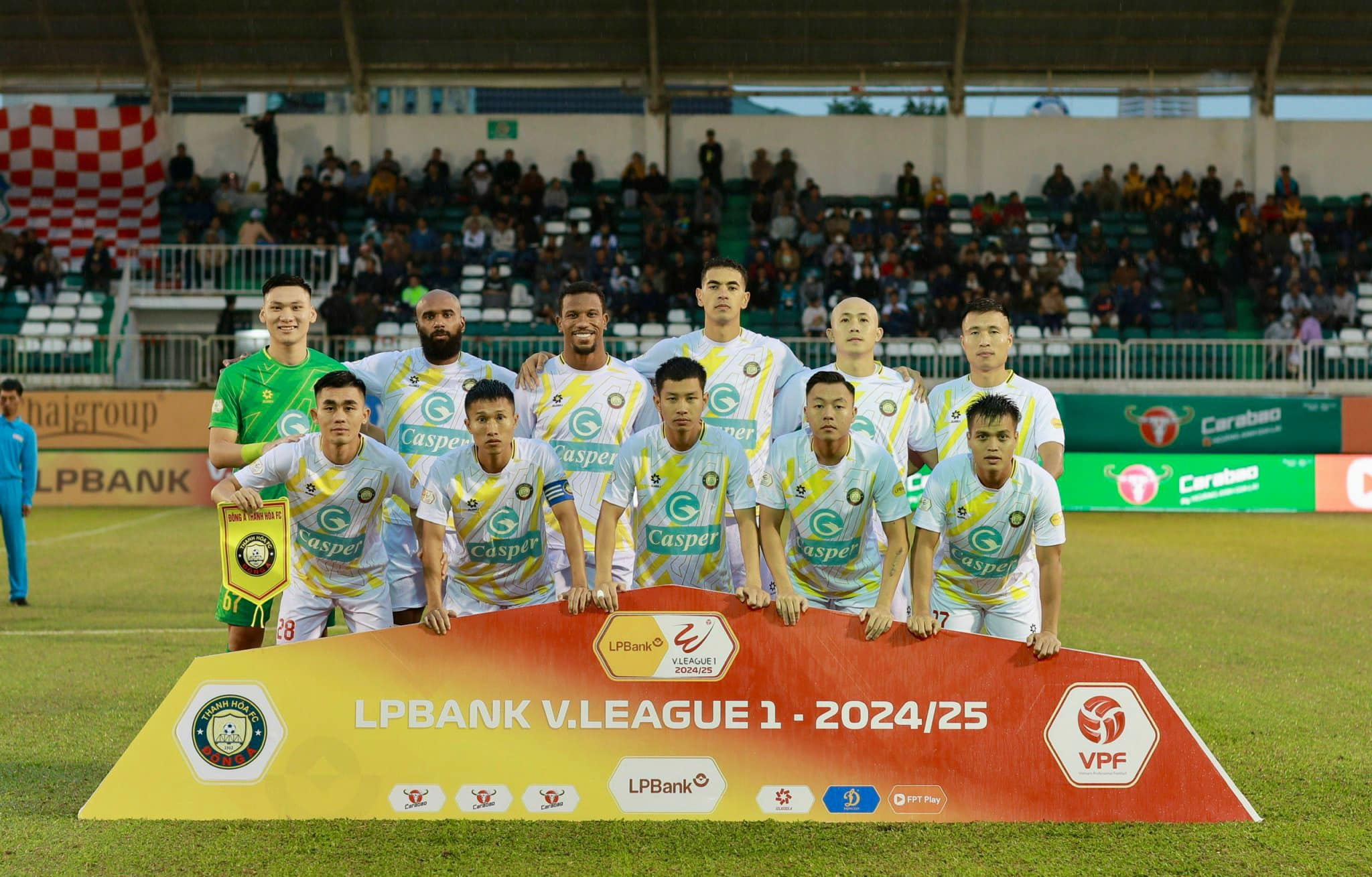 Dẫn đầu V-League, HLV Thanh Hóa nêu mục tiêu bất ngờ