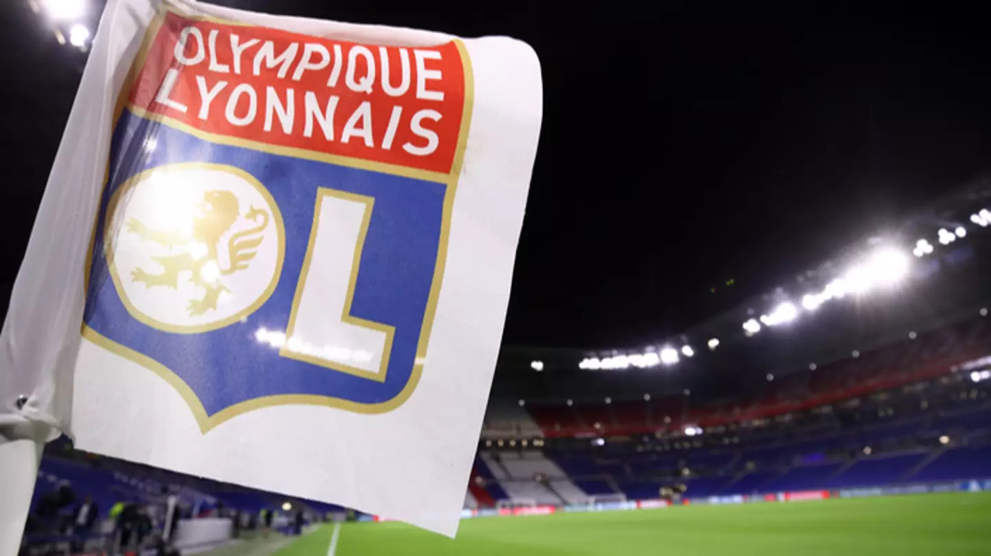 CHÍNH THỨC: Olympique Lyon nhận án cấm chuyển nhượng, nguy cơ 'bay màu' khỏi Ligue 1 vì khoản nợ 500 triệu euro