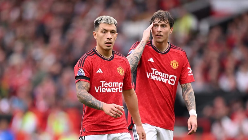 NÓNG: Sau Lisandro Martinez, đến lượt Lindelof gây choáng cho Amorim