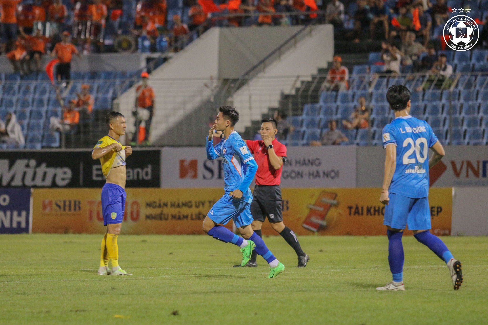 Ảnh bài viết Thăng hạng, thế lực 1 thời của V-League công khai tham vọng