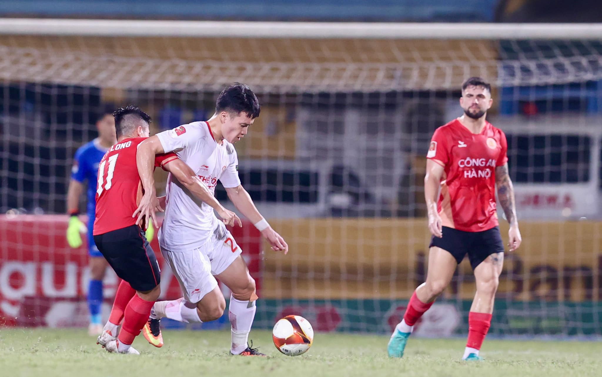 Ảnh bài viết Hạ CAHN, HLV Thể Công Viettel công khai tham vọng