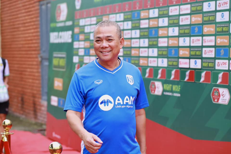 "Đội bóng chúng tôi chưa bao giờ rớt hạng"