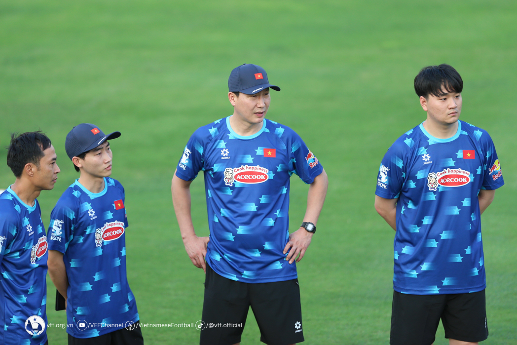 Ảnh bài viết Hé lộ đội hình tuyển Việt Nam dưới thời HLV Kim Sang-sik