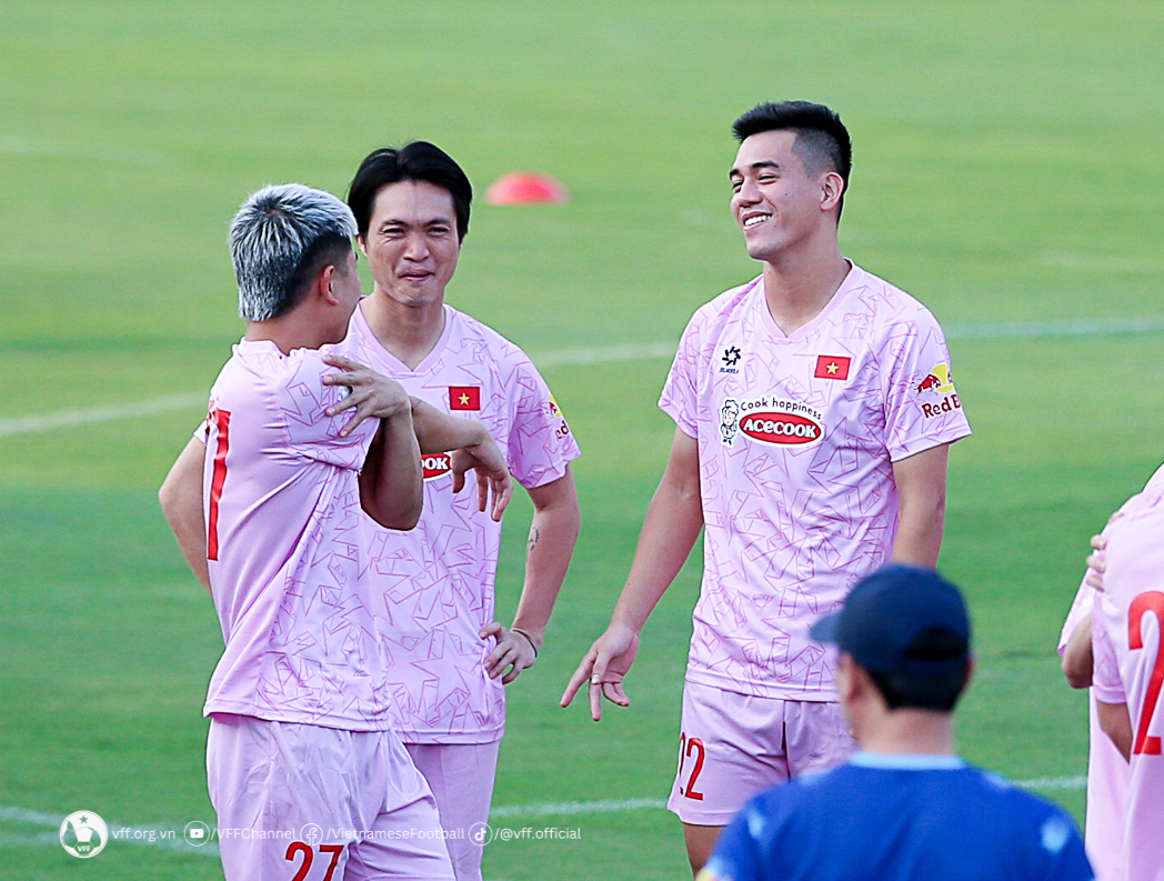 Ảnh bài viết "Tôi lo cho đội của tôi nhiều hơn tuyển Việt Nam"