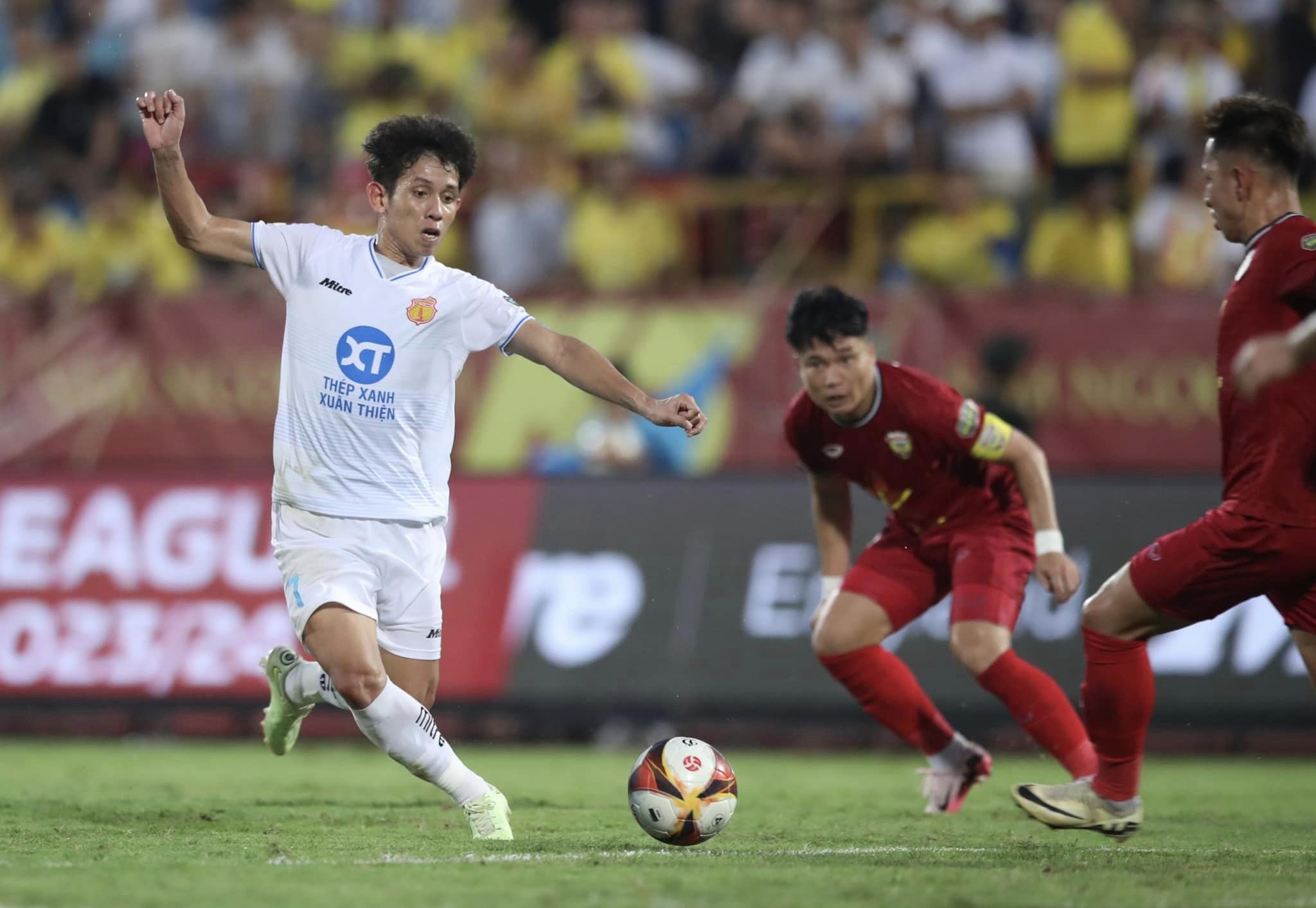 "Nam Định đã chạm 1 tay vào chức vô địch"