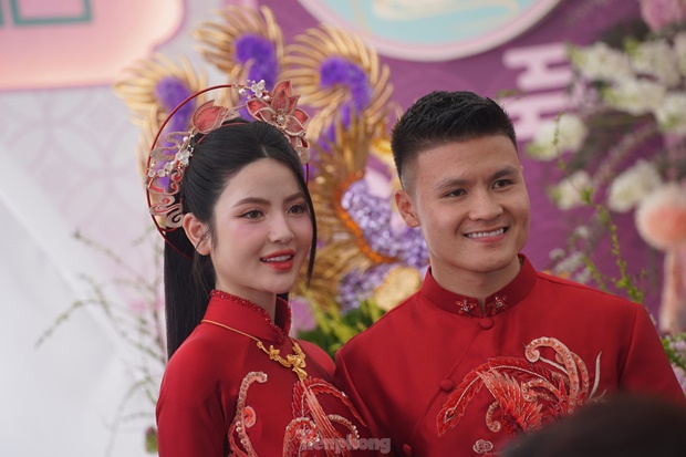 Quang Hải đón tin cực vui từ bà xã xinh đẹp