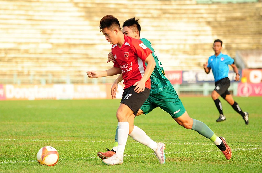 Kinh tế lao đao, CLB Việt Nam hé lộ khả năng bỏ giải Hạng Nhất