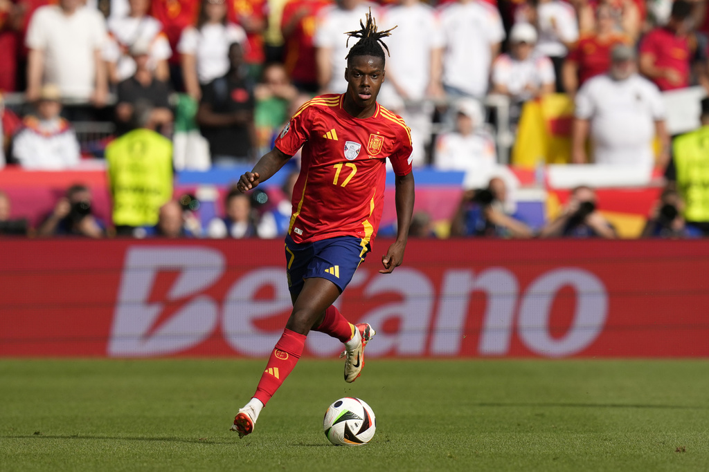 Ảnh bài viết 3 cách để Barca sắp xếp hàng công với Williams