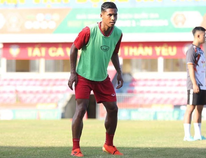 Ảnh bài viết Hậu vệ Việt kiều Pháp gia nhập CLB V-League