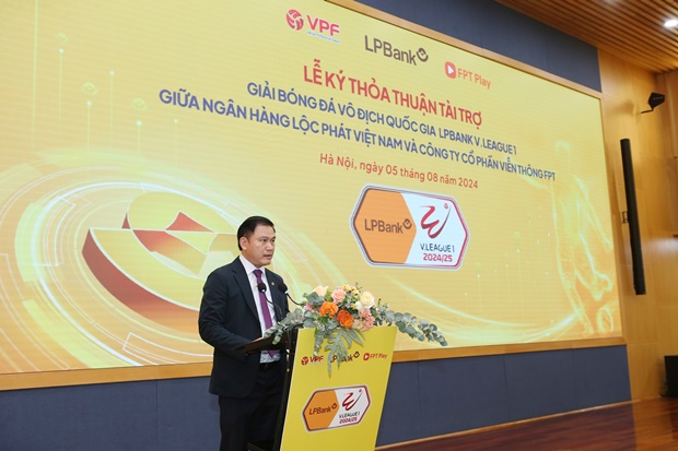 Ảnh bài viết V-League công bố thưởng lớn, áp dụng VAR toàn quốc