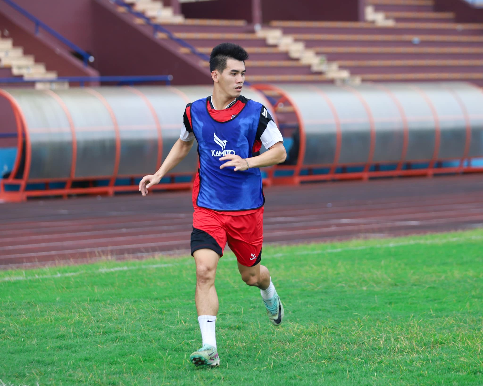 Ảnh bài viết "Thế hệ Tiến Linh chưa có chức vô địch nào"