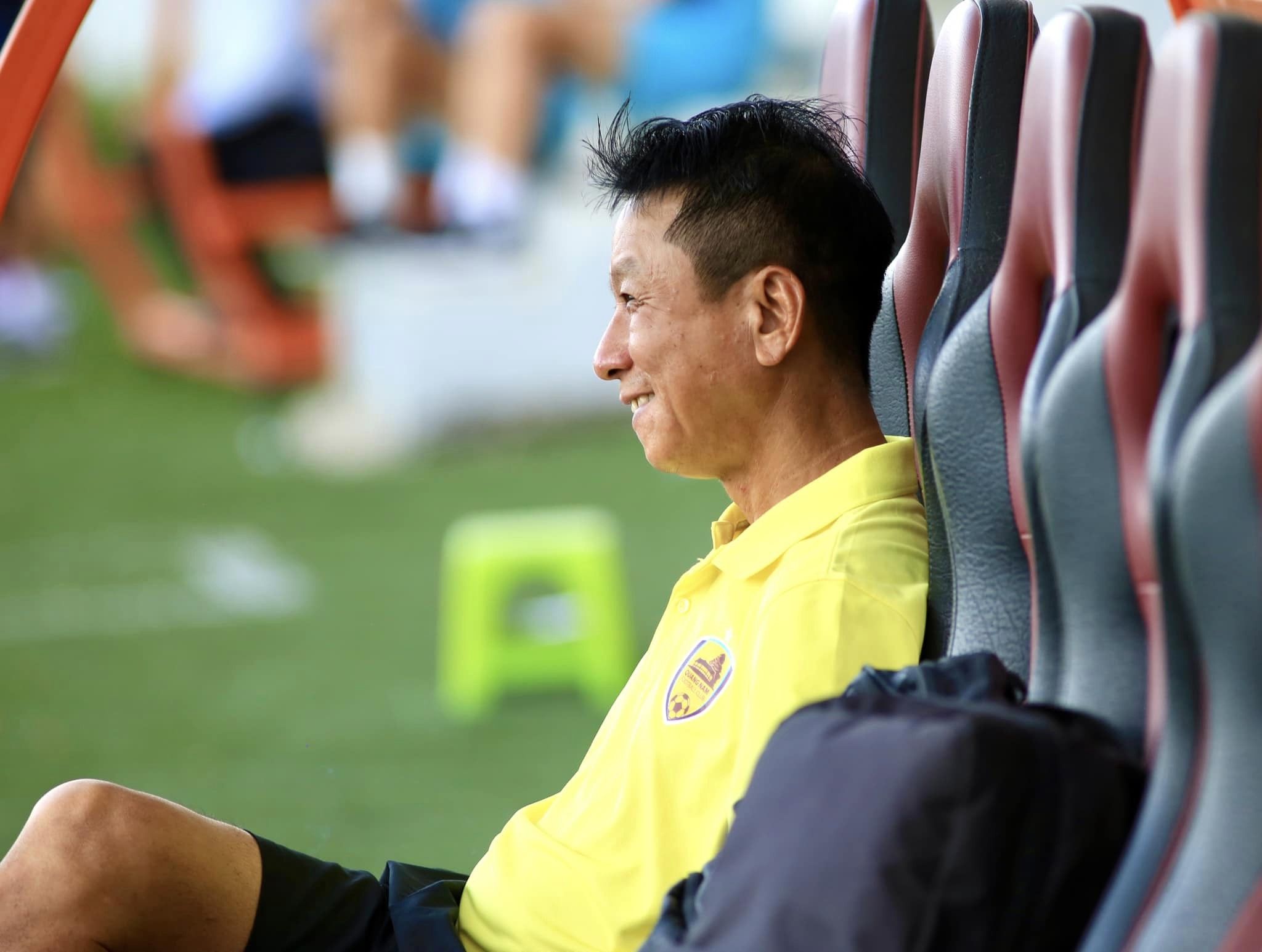 Ảnh bài viết Thua đậm HAGL, HLV Quảng Nam thốt lên điều cay đắng