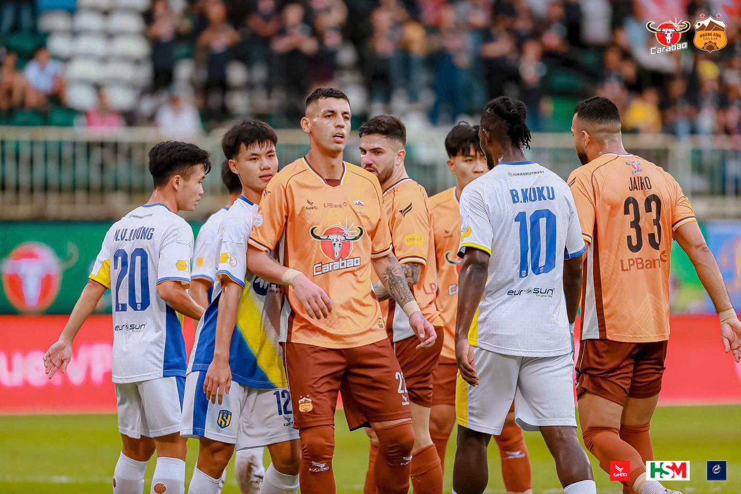 Ảnh bài viết GĐKT Vũ Tiến Thành tiết lộ bí quyết giữ sạch lưới của HAGL