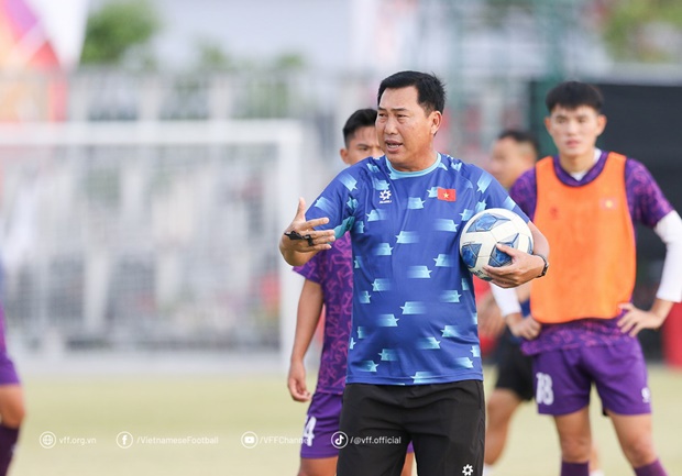Ảnh bài viết Hạ gục Bangladesh, HLV U20 Việt Nam vẫn không vui