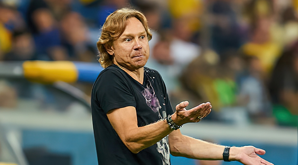 Ảnh bài viết Sắp đấu Việt Nam, HLV Nga chỉ ra điều lo lắng