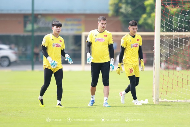 Ảnh bài viết Rõ lý do Văn Lâm mất suất bắt chính sau trận Việt Nam vs Nga