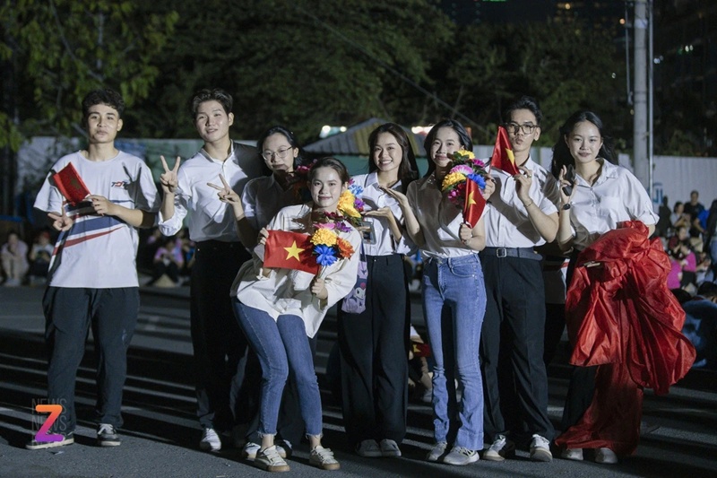 Không khí náo nức tập luyện diễu hành dịp đại lễ 30/4
