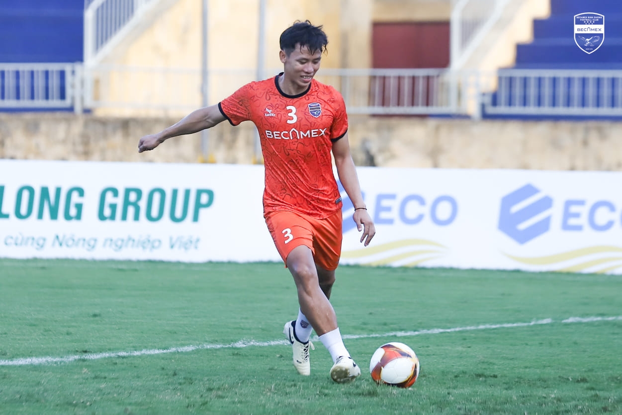 Ảnh bài viết Rõ Lý do HLV Kim Sang-sik gạch tên Quế Ngọc Hải