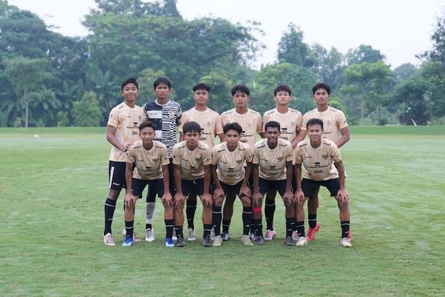 ĐT futsal nữ Việt Nam tập buổi đầu tiên, Indonesia gọi 2 sao nhập tịch cho giải U16 ĐNÁ