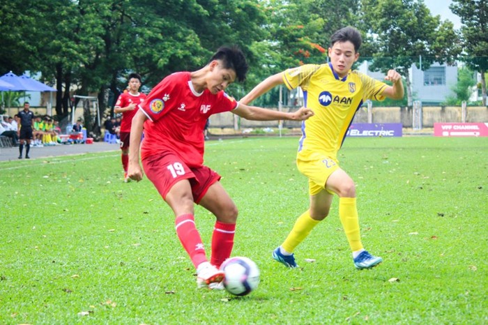 SLNA thua 0-4, đội sổ ở VCK U17 Quốc gia