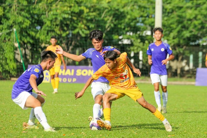 Xác định 8 đội bóng vào tứ kết U17 QG: HAGL góp mặt, chủ nhà chia tay tiếc nuối