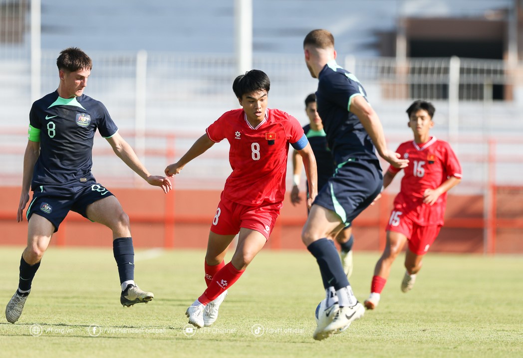Thua đậm U19 Australia, HLV Hứa Hiền Vinh thừa nhận 1 sự thật