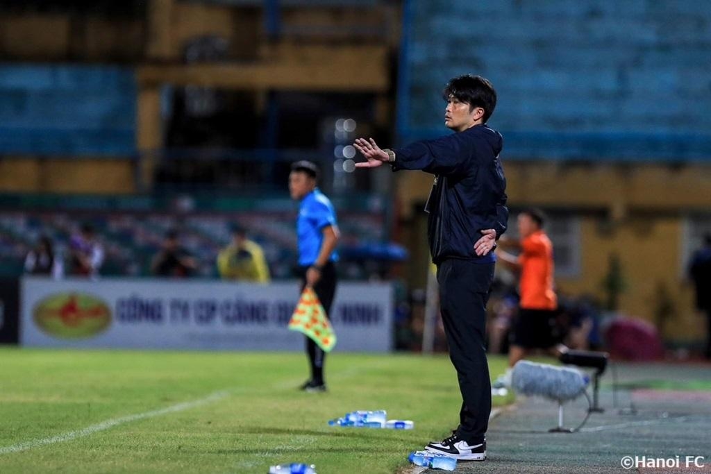 Hà Nội FC chia tay HLV Daiki Iwamasa sau chung kết Cup Quốc gia?