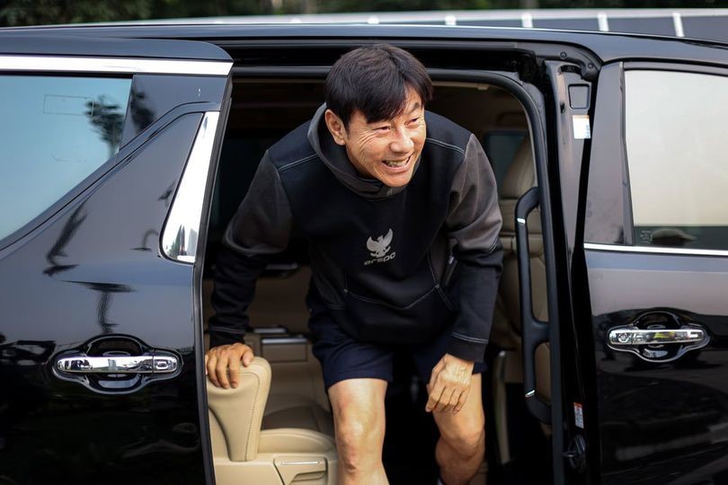 HLV Shin Tae-yong phẫu thuật thành công, chốt ngày trở lại Indonesia