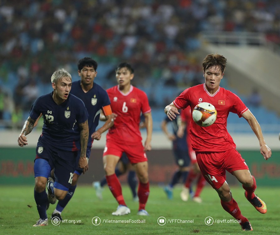 Ảnh bài viết CLB TP HCM không muốn dừng ở top 4, Việt Nam có nhập tịch cũng không bằng Indonesia