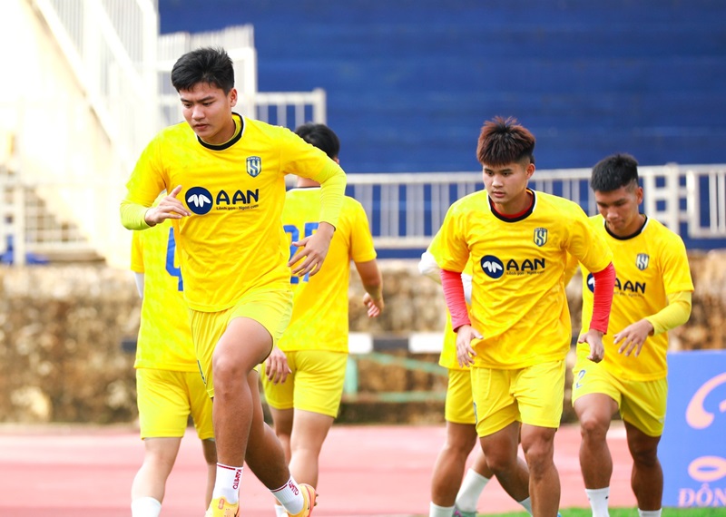 VFF hợp tác với Nhật Bản, Thanh Hóa và SLNA thiệt quân ở vòng 2 V-League