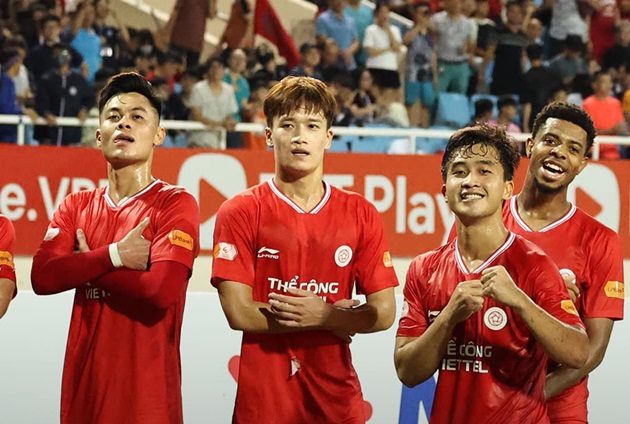 HLV Thể Công Viettel nói rõ lý do để Hoàng Đức dự bị