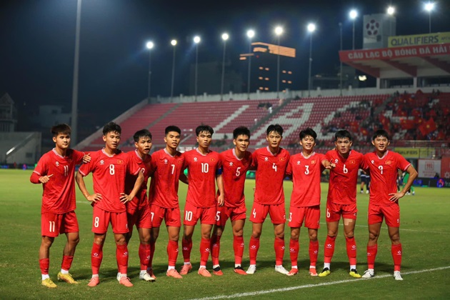 Công Phương sút phạt thành bàn, U20 Việt Nam thắng trận thứ 2 liên tiếp