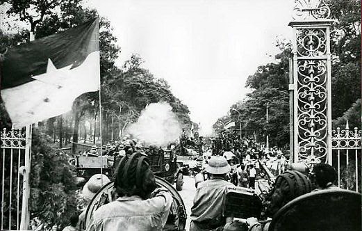 Sự trùng hợp kỳ diệu: Lịch Tháng 4/1975 và Tháng 4/2025 giống nhau đến lạ thường