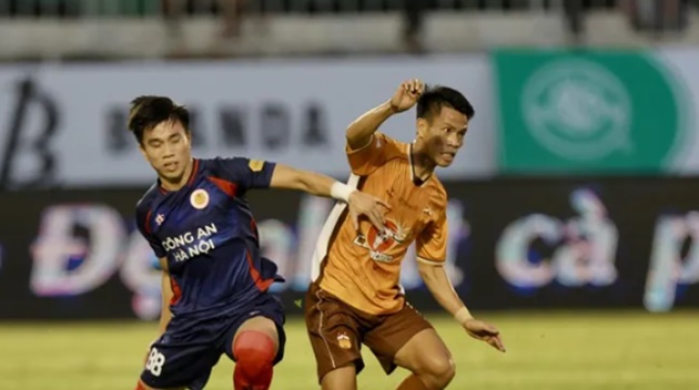 HAGL giành ngôi đầu V-League nhưng đối mặt với khó khăn lực lượng trước vòng 8