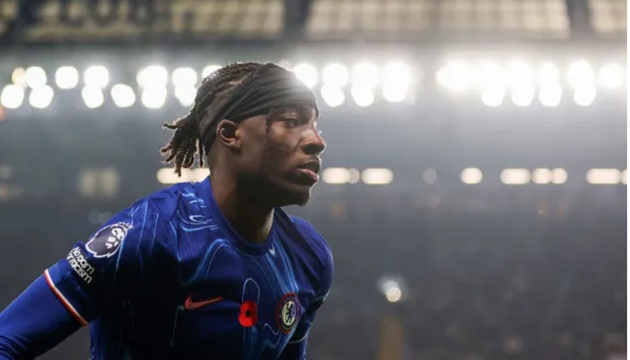 Ảnh bài viết Madueke phản pháo chỉ trích, khẳng định không coi Saka là đối thủ