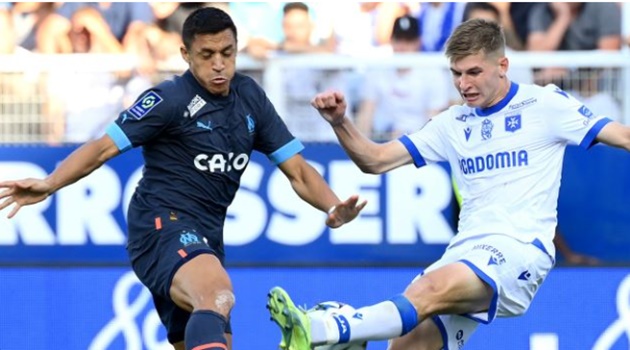 Marseille vs Auxerre (02h45, 09/11): 4 bàn; Tìm lại mạch thắng