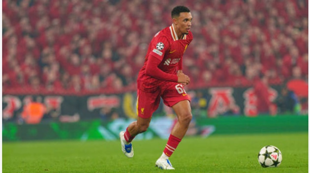 Alan Shearer khen ngợi Arne Slot vì giúp Alexander-Arnold tỏa sáng tại Liverpool