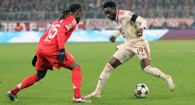 Barcelona cân nhắc ký hợp đồng với Alphonso Davies để gia cố hậu vệ trái