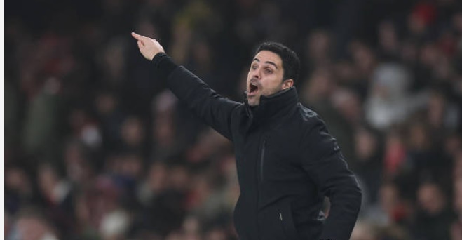 Arteta: Đừng cố bắt chước Saka