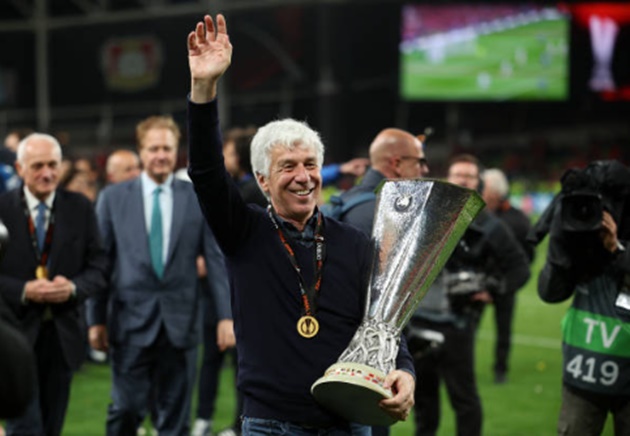 ''Phù thủy'' Europa League