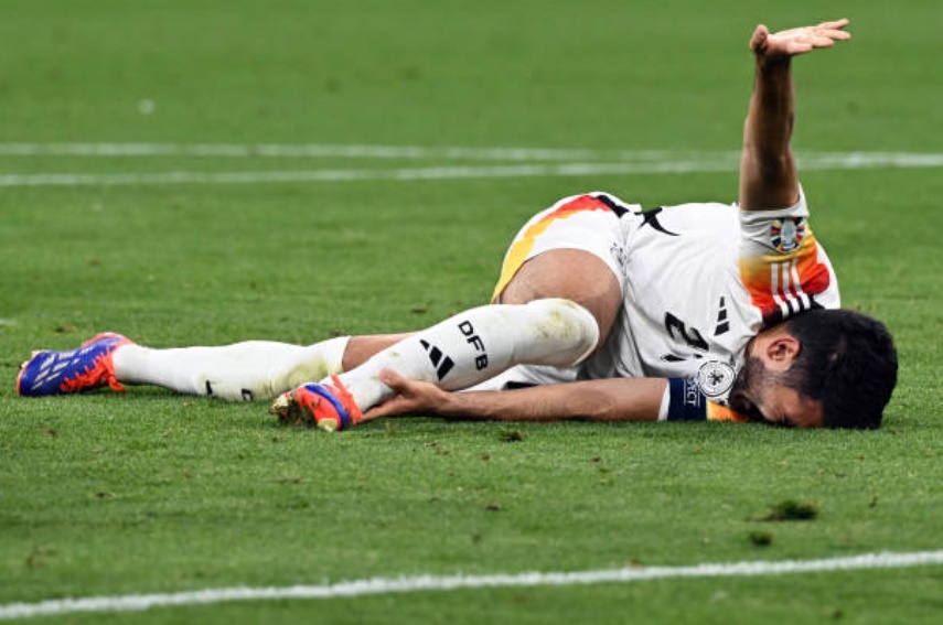 Bị vào bóng kinh hoàng, rõ chấn thương của Gundogan