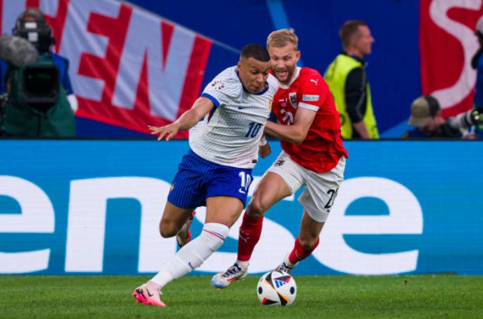 Deschamps tiết lộ giải pháp nếu thiếu Mbappe