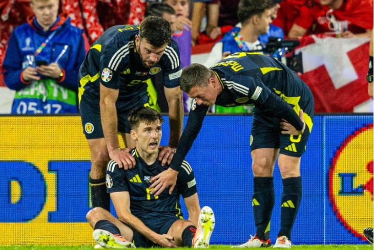 Rời EURO, Tierney phá vỡ im lặng
