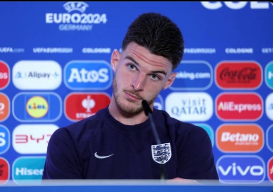 Bị chê ‘overrated’, Declan Rice dõng dạc đáp trả