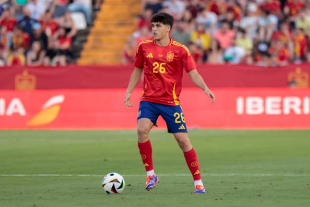 Lên tuyển, đá tảng Barcelona lập kỷ lục mới