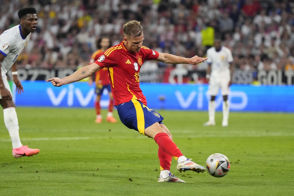 Dani Olmo gửi thông điệp đến tuyển Anh