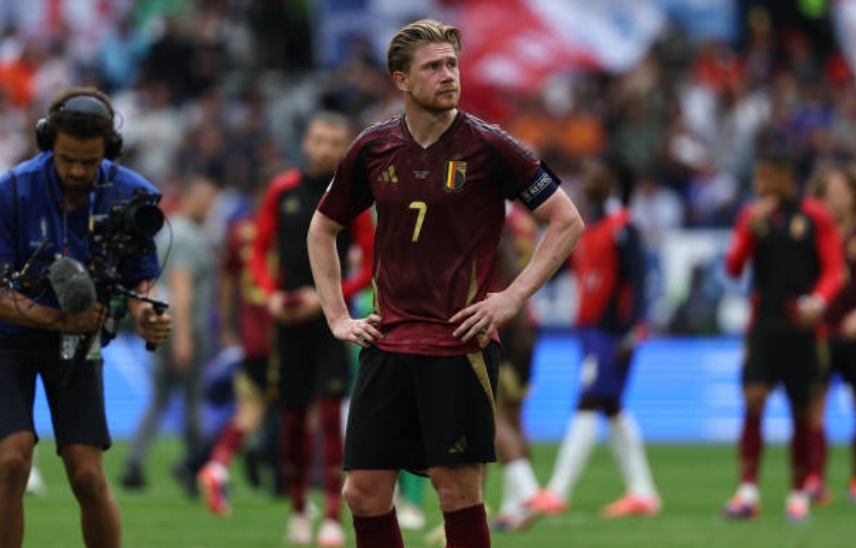 Thua Pháp, De Bruyne phá vỡ im lặng về tương lai