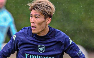 Ảnh bài viết Arsenal báo hung tin về Tomiyasu