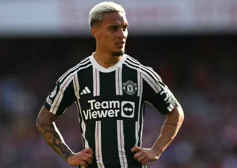 Ảnh bài viết Erik ten Hag phá vỡ im lặng về Antony